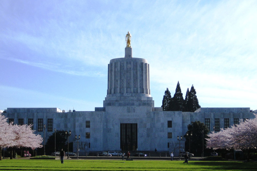 exterior of the Oregon State Capitol building in Salem